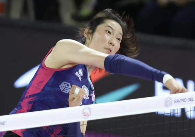 全裸大胸美女